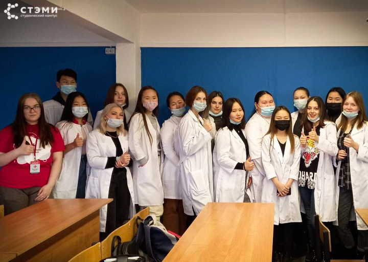 Волонтеры-медики Саяногорского отделения: коронавирус и антибиотики