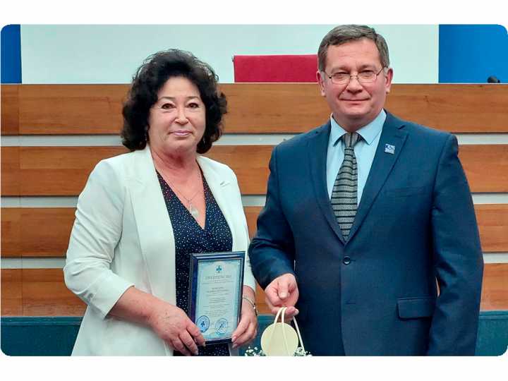 Доска почета Саяногорска пополнилась: преподаватель СТЭМИ в числе лучших